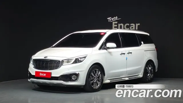 Kia Canival 2018 — photo 1