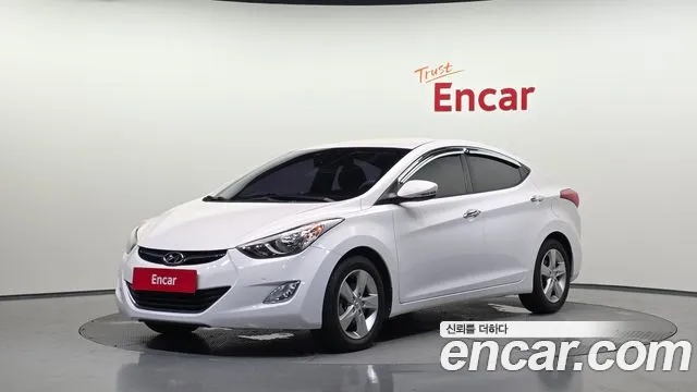Hyundai AVANTE 2013 — photo 1