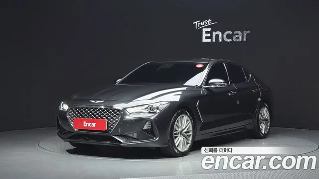 Genesis G70 2019 — photo 1