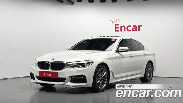 BMW 5-Series 2018 — photo 1