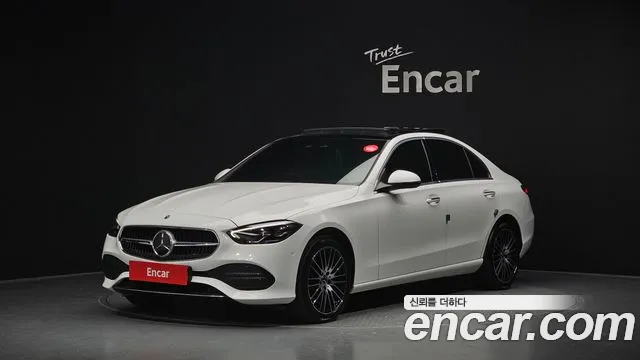 Mercedes-Benz C-Class 2022 — photo 1