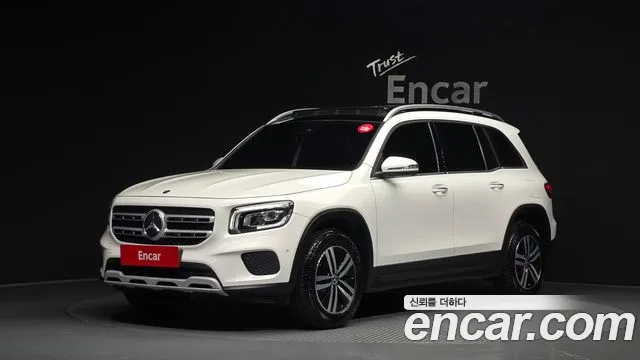Mercedes-Benz GLB-Class 2021 — photo 1