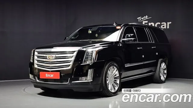 Cadillac Escalade 2017 — photo 1