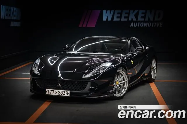 Ferrari 812 2021 — photo 1