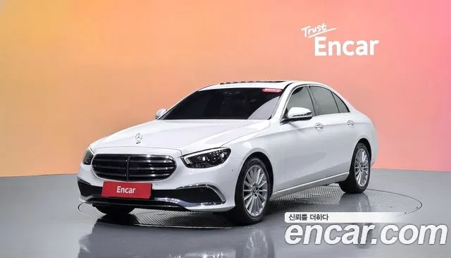 Mercedes-Benz E-Class 2021 — photo 1