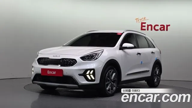 Kia Niro 2022 — photo 1