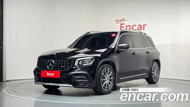 Mercedes-Benz GLB-Class 2023 — photo 1