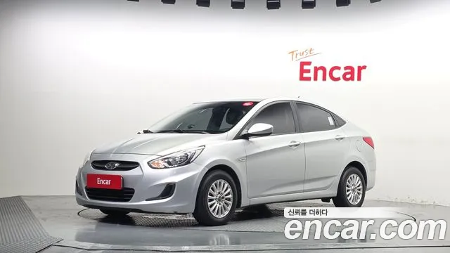 Hyundai Accent 2015 — photo 1