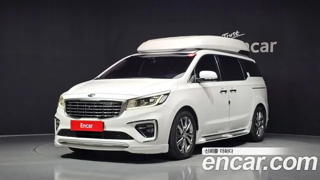 Kia Canival 2019 — photo 1