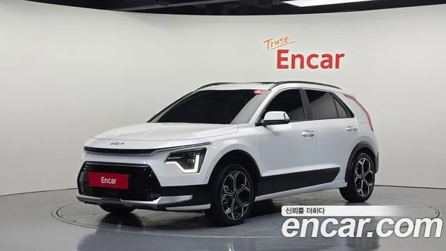 Kia Niro 2022 — photo 1