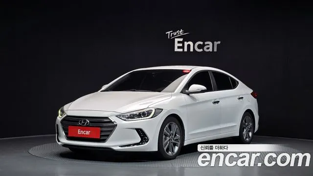 Hyundai AVANTE 2016 — photo 1
