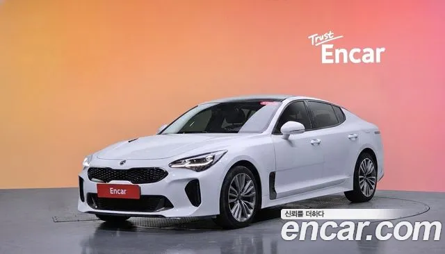 Kia Stinger 2018 — photo 1