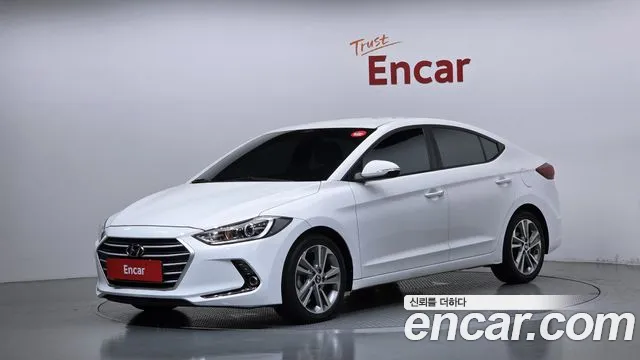 Hyundai AVANTE 2018 — photo 1