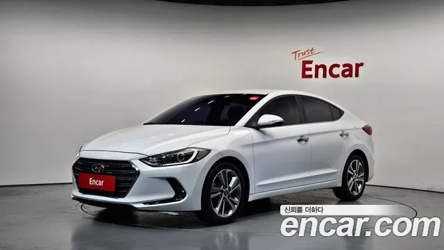Hyundai AVANTE 2017 — photo 1
