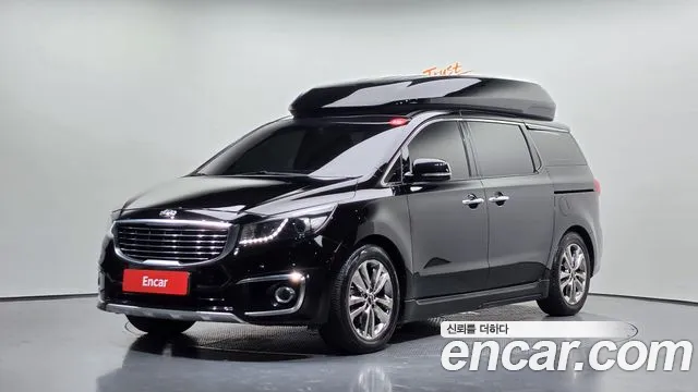 Kia Canival 2015 — photo 1