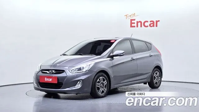 Hyundai Accent 2014 — photo 1