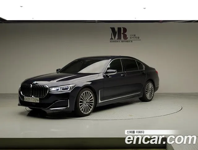 BMW 7-Series 2020 — photo 1