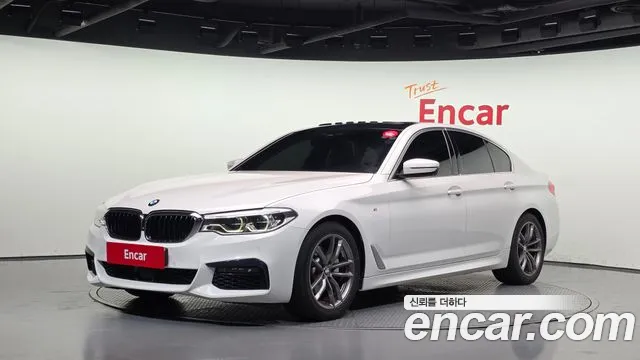 BMW 5-Series 2019 — photo 1