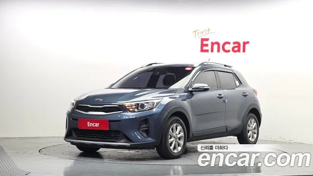 Kia Stonic 2018 — photo 1