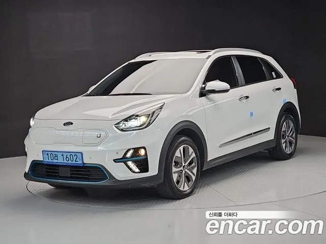 Kia Niro 2019 — photo 1