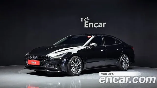 Hyundai Sonata 2022 — photo 1