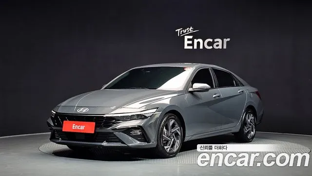 Hyundai AVANTE 2025 — photo 1