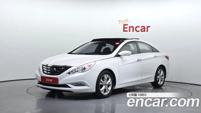 Hyundai Sonata 2010 — photo 1