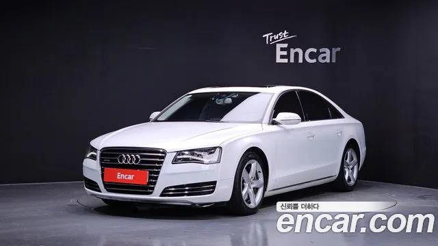 Audi A8 2011 — photo 1