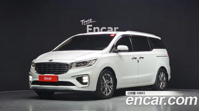 Kia Canival 2019 — photo 1