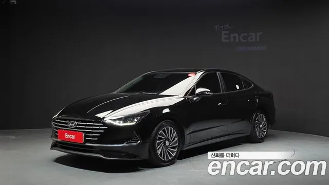 Hyundai Sonata 2023 — photo 1