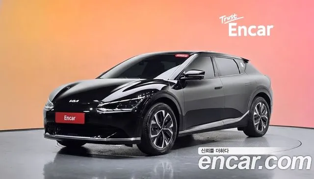 Kia EV6 2023 — photo 1