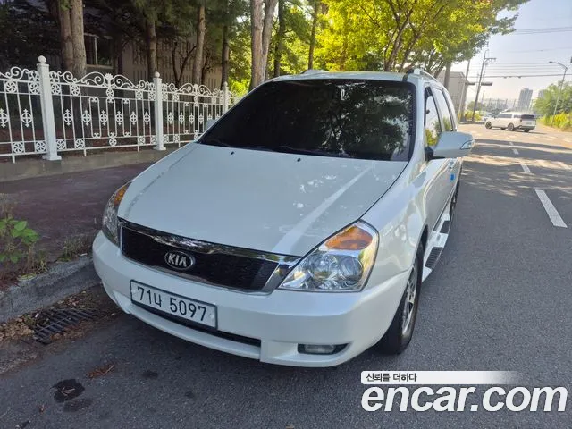 Kia Canival 2013 — photo 1