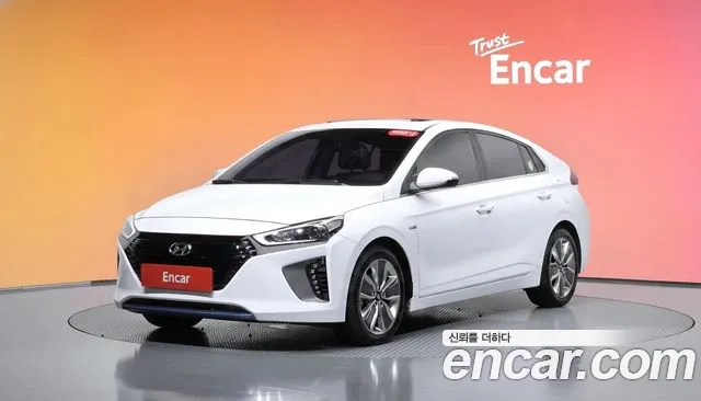 Hyundai Ioniq 2016 — photo 1