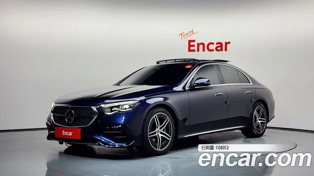 Mercedes-Benz E-Class 2024 — photo 1