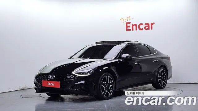 Hyundai Sonata 2022 — photo 1