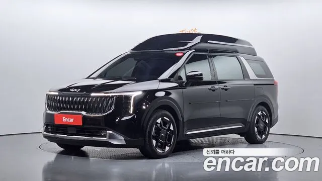 Kia Canival 2025 — photo 1