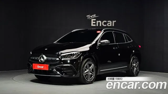 Mercedes-Benz GLA-Class 2026 — photo 1