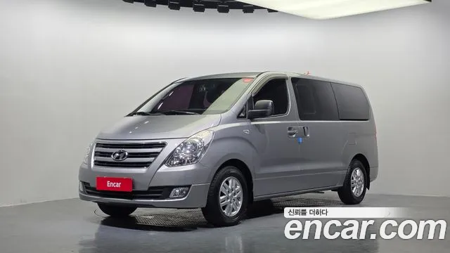 Hyundai Starex 2018 — photo 1