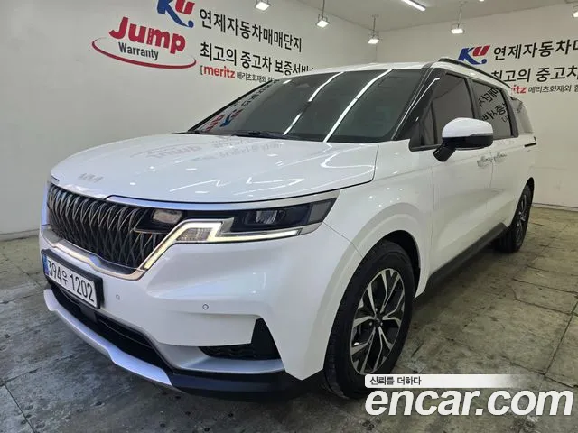 Kia Canival 2023 — photo 1