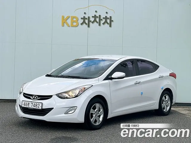 Hyundai AVANTE 2012 — photo 1