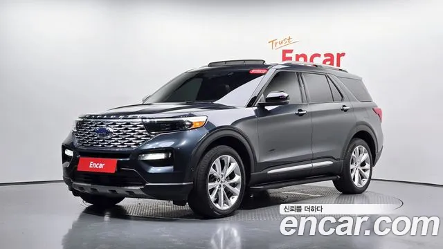Ford Explorer 2022 — photo 1