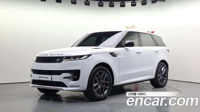 Land Rover Range Rover Sport 2026 — photo 1