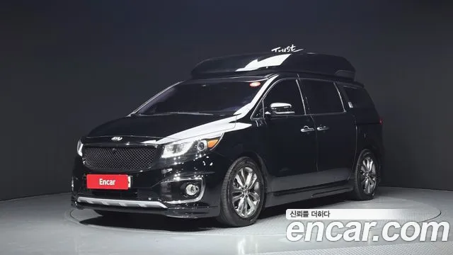 Kia Canival 2017 — photo 1