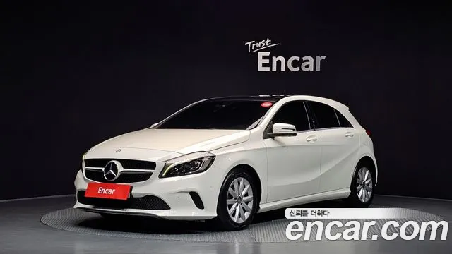 Mercedes-Benz A-Class 2017 — photo 1