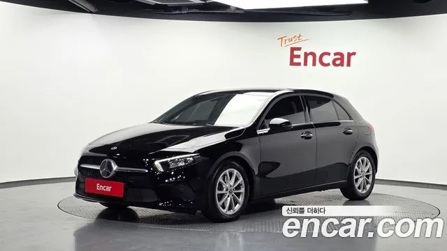 Mercedes-Benz A-Class 2020 — photo 1