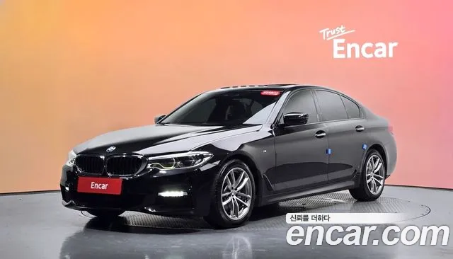 BMW 5-Series 2017 — photo 1