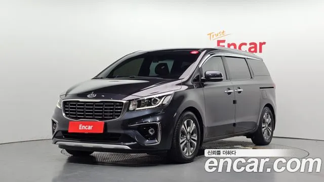 Kia Canival 2019 — photo 1