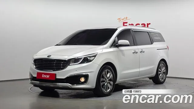 Kia Canival 2016 — photo 1
