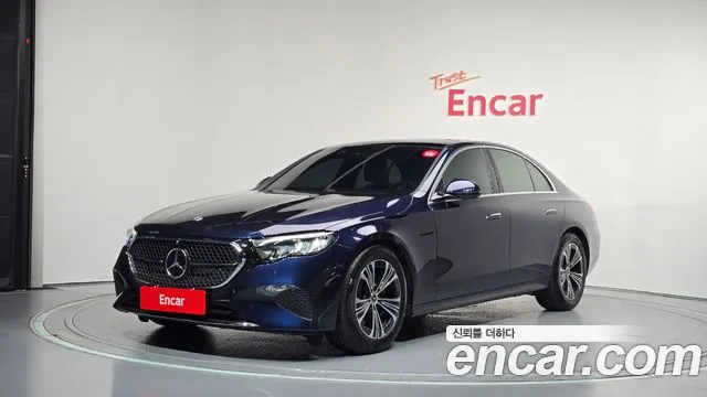 Mercedes-Benz E-Class 2024 — photo 1