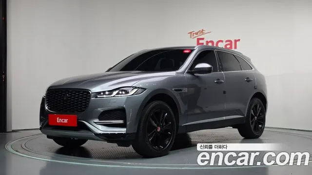 Jaguar F-PACE 2022 — photo 1